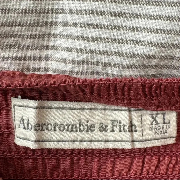 Abercrombie and Fitch smocked angel sleeve tiered dress size XL - Picture 2 of 6